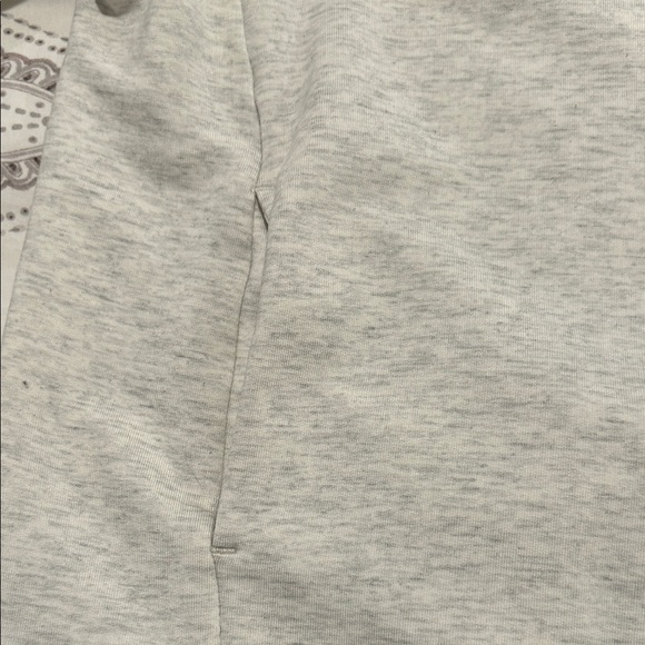 Athleta Kids Light Gray Sweatshirt - Picture 7 of 7
